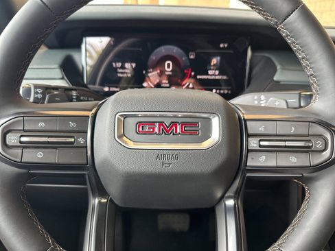 New 2026 GMC Acadia AT4 AWD/4WD image 25