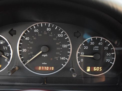 Used 2005 Mercedes-Benz ML 350 4MATIC image 65