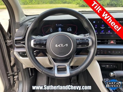 Used 2023 Kia Sportage EX image 18