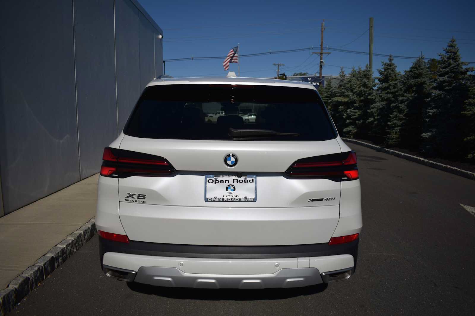 Used 2025 BMW X5 xDrive40i w/ Climate Comfort Package AWD/4WD image 6