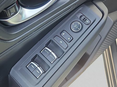 Certified 2025 Honda Accord LX image 21