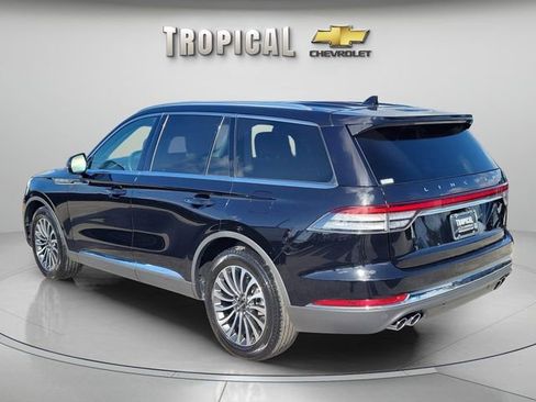 Used 2023 Lincoln Aviator Reserve image 2