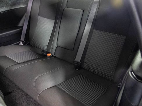 Used 2022 Dodge Challenger R/T w/ Driver Convenience Group image 40