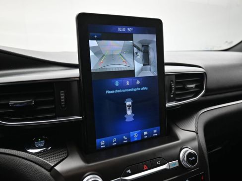 Certified 2020 Ford Explorer ST w/ ST Street Pack image 16