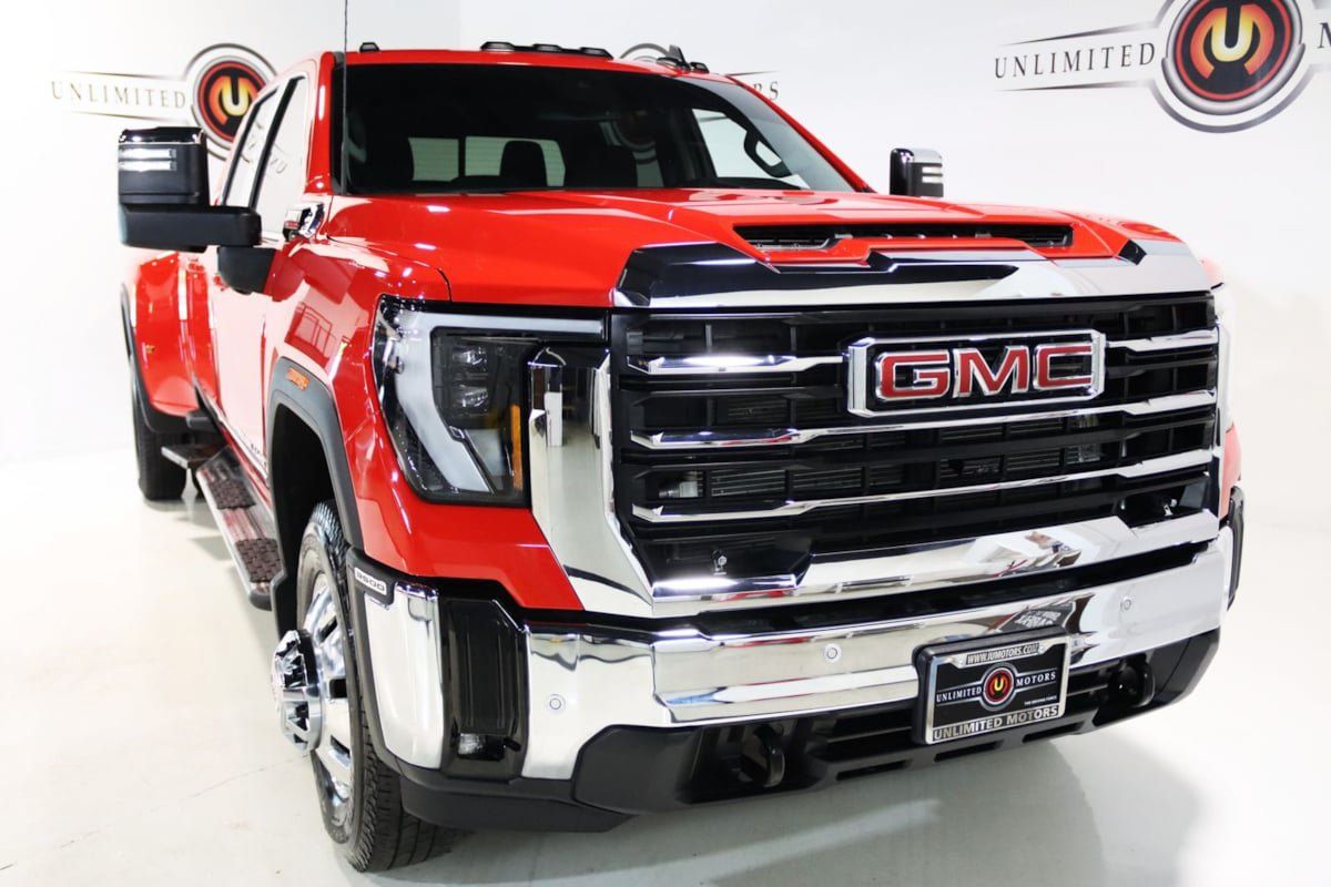 Used 2026 GMC Sierra 3500 SLE w/ SLE Value Package AWD/4WD image 30