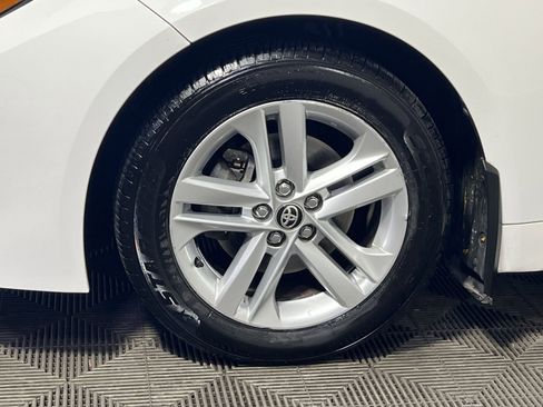 Used 2022 Toyota Corolla SE FWD image 5