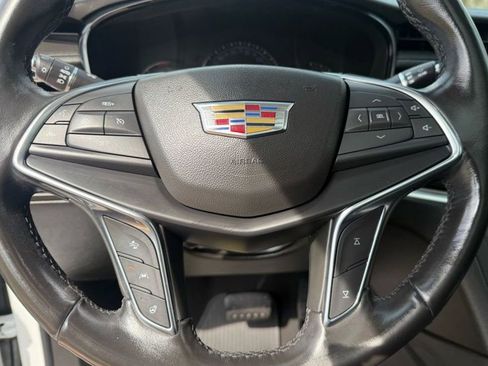 Used 2019 Cadillac XT5 Luxury image 21