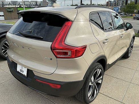 New 2026 Volvo XC40 B5 Ultra w/ Climate Package AWD/4WD image 6