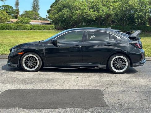 Used 2018 Honda Civic EX-L image 4