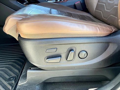 Used 2022 Kia Telluride SX w/ SX Prestige Package AWD/4WD image 39