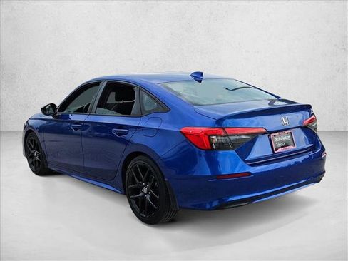 Used 2023 Honda Civic Sport image 8