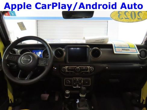Used 2023 Jeep Gladiator Sport AWD/4WD image 7