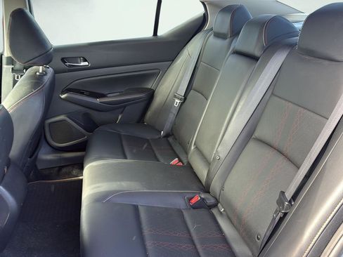 Used 2023 Nissan Altima 2.5 SR w/ SR Premium Package image 21