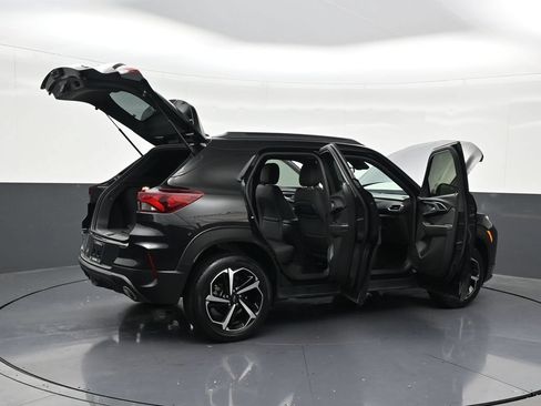 Used 2023 Chevrolet TrailBlazer RS FWD image 35