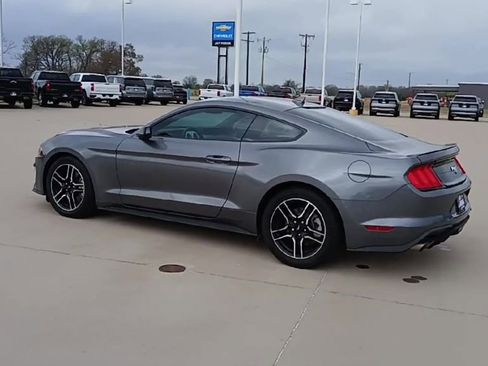 Used 2022 Ford Mustang Premium image 6