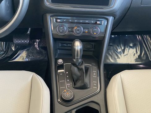 Used 2019 Volkswagen Tiguan SEL AWD/4WD image 8