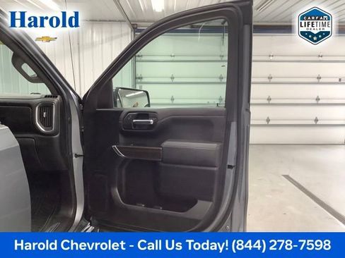 Used 2022 Chevrolet Silverado 1500 LT image 10