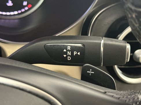 Used 2019 Mercedes-Benz GLC 300 image 21