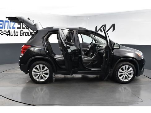 Used 2020 Chevrolet Trax Premier image 28