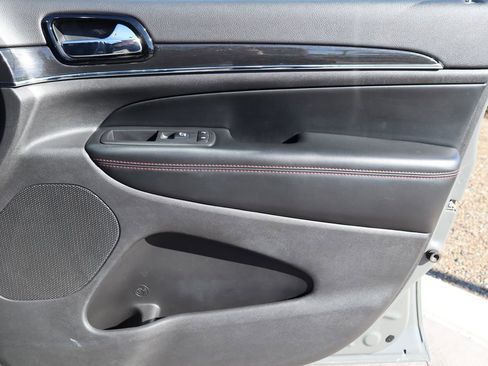 Used 2019 Jeep Grand Cherokee Trailhawk image 24