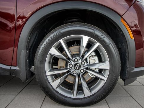 Used 2024 INFINITI QX60 Luxe w/ Cargo Package FWD image 4