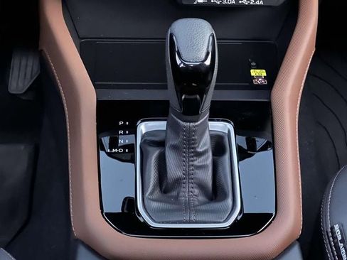 Used 2025 Subaru Forester Touring image 23