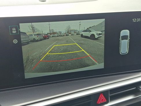 Certified 2025 Kia Sorento S w/ Panoramic Sunroof Package image 18