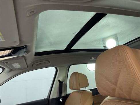 Used 2023 BMW X7 xDrive40i image 31