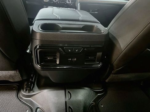 Used 2024 GMC Sierra 1500 AT4 w/ Technology Package image 26