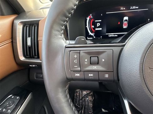 Used 2024 Nissan Pathfinder Platinum w/ Cargo Package image 21