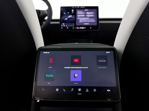 Used 2025 Tesla Model 3 Long Range RWD image 34
