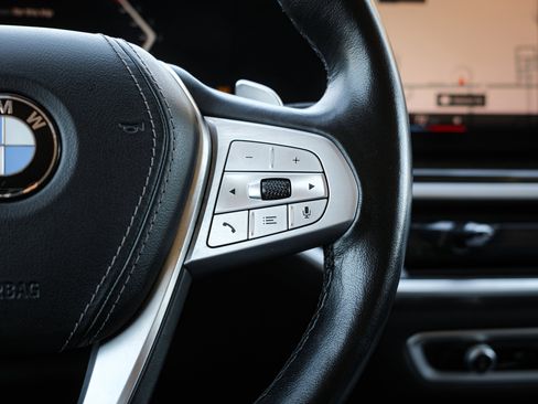 Used 2023 BMW X7 xDrive40i image 19