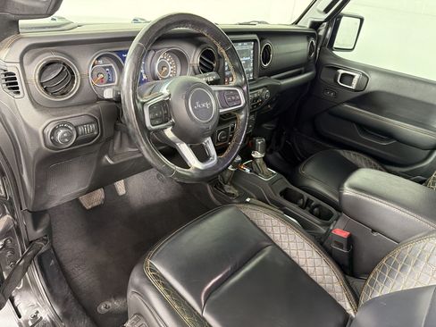 Used 2021 Jeep Gladiator Overland AWD/4WD image 4