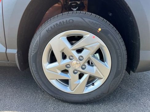 New 2026 Hyundai Kona SE image 10