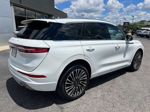 Certified 2022 Lincoln Corsair Reserve w/ Equipment Group 201A AWD/4WD image 8
