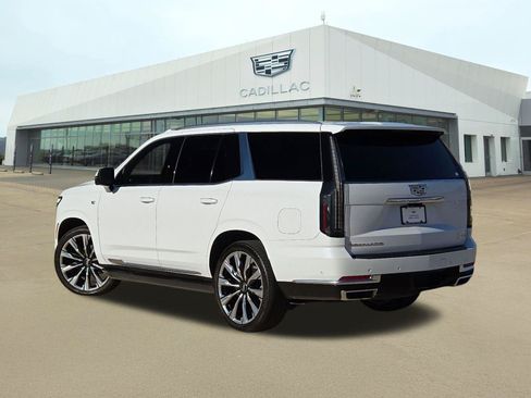 Used 2026 Cadillac Escalade Platinum Luxury w/ LPO, Floor Liner Package AWD/4WD image 4