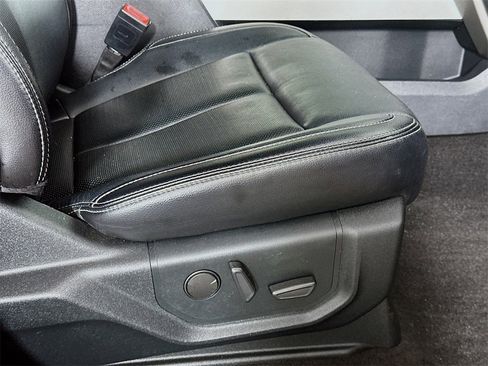 Used 2020 Ford F150 Lariat w/ Equipment Group 502A Luxury image 23