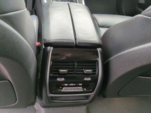 Used 2020 BMW X7 xDrive40i w/ Parking Assistance Package AWD/4WD image 37