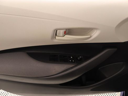 Used 2025 Toyota Corolla LE FWD image 14