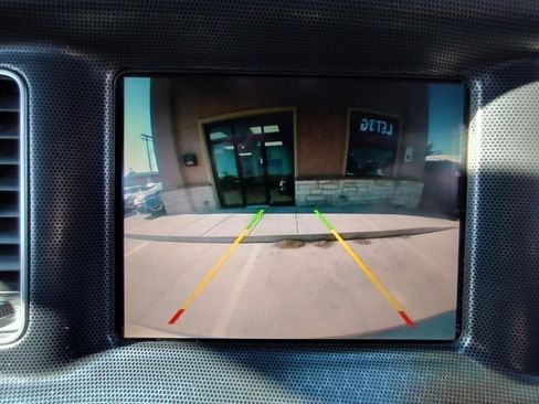 Used 2015 Dodge Charger SXT image 24