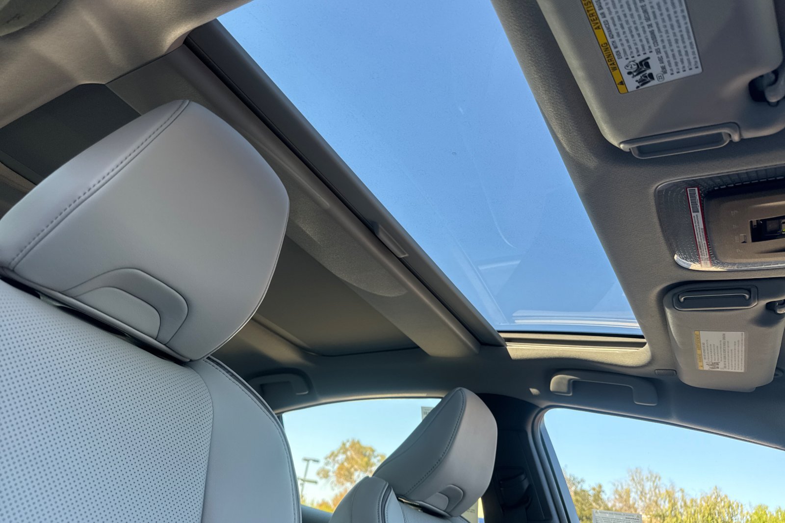 New 2027 Toyota Prius Limited AWD/4WD image 17