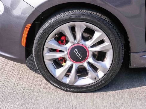 Used 2015 FIAT 500 Sport w/ Comfort/Convenience Group FWD image 10