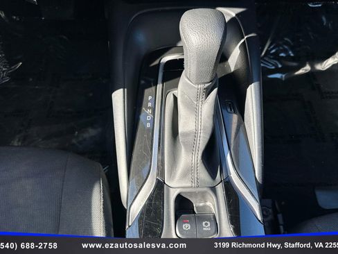 Used 2022 Toyota Corolla LE image 21