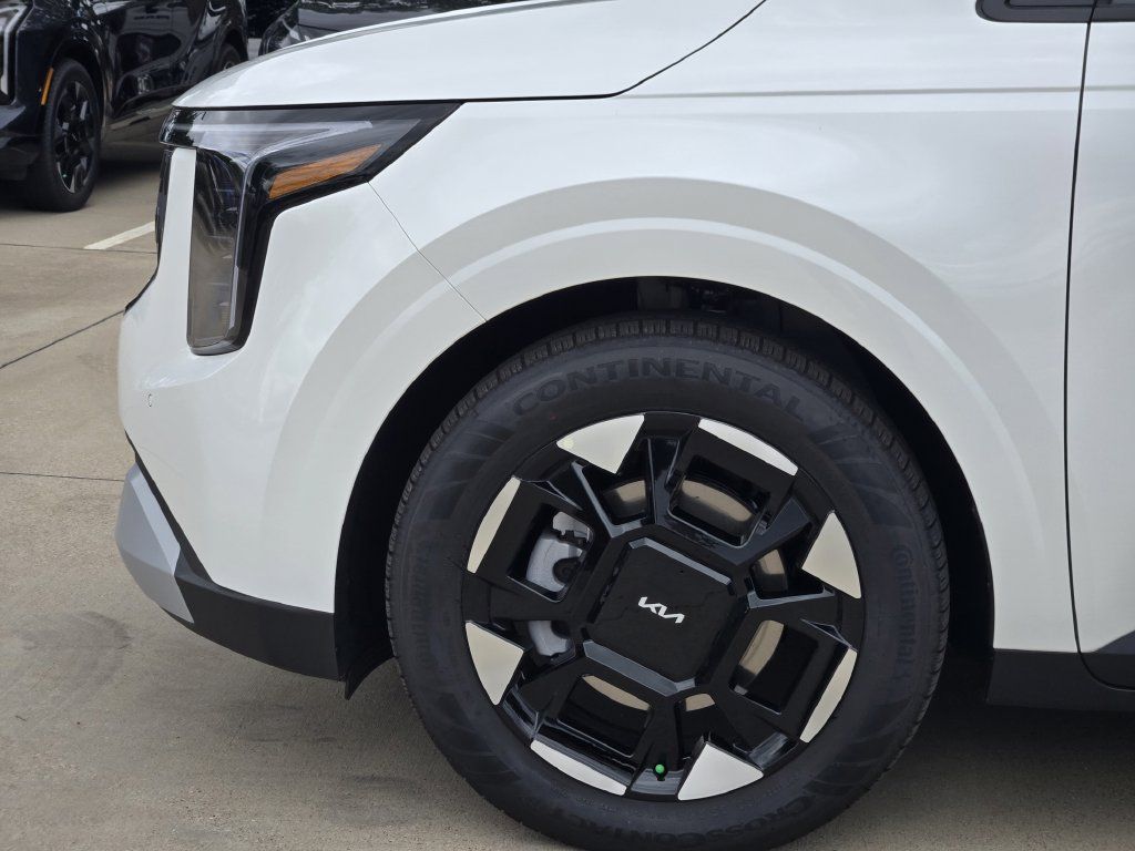 New 2026 Kia Carnival EX FWD image 5