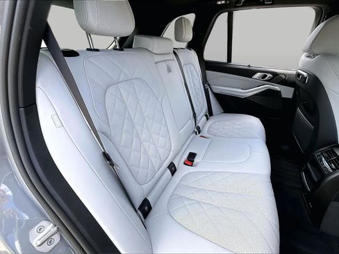 Used 2026 BMW X5 sDrive40i RWD image 19