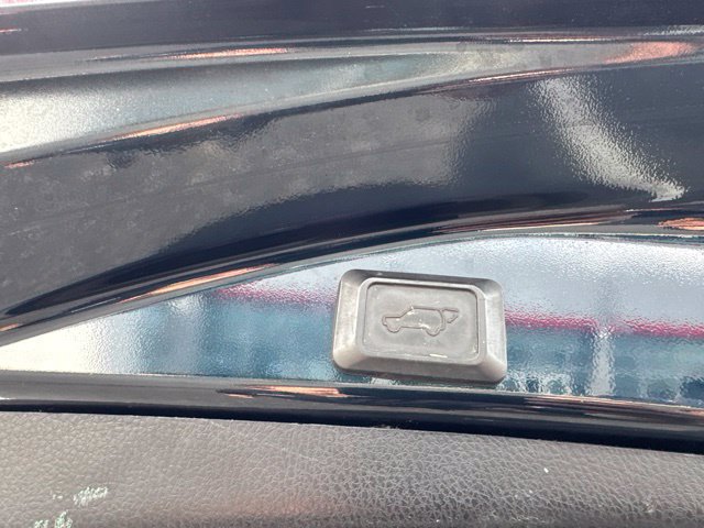 Used 2018 Toyota RAV4 XLE FWD image 11