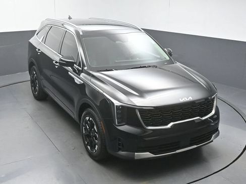 Used 2025 Kia Sorento S w/ Panoramic Sunroof Package FWD image 44