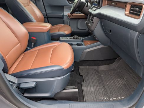 Used 2022 Ford Maverick Lariat w/ Lariat Luxury Package FWD image 29