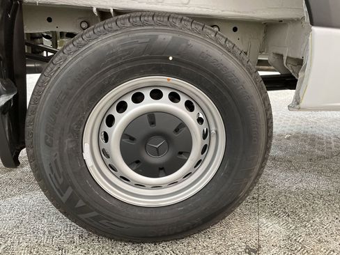 New 2025 Mercedes-Benz Sprinter 2500 image 8