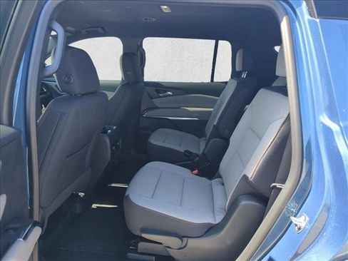 New 2026 Chevrolet Traverse LT w/ Driver Confidence Package image 15